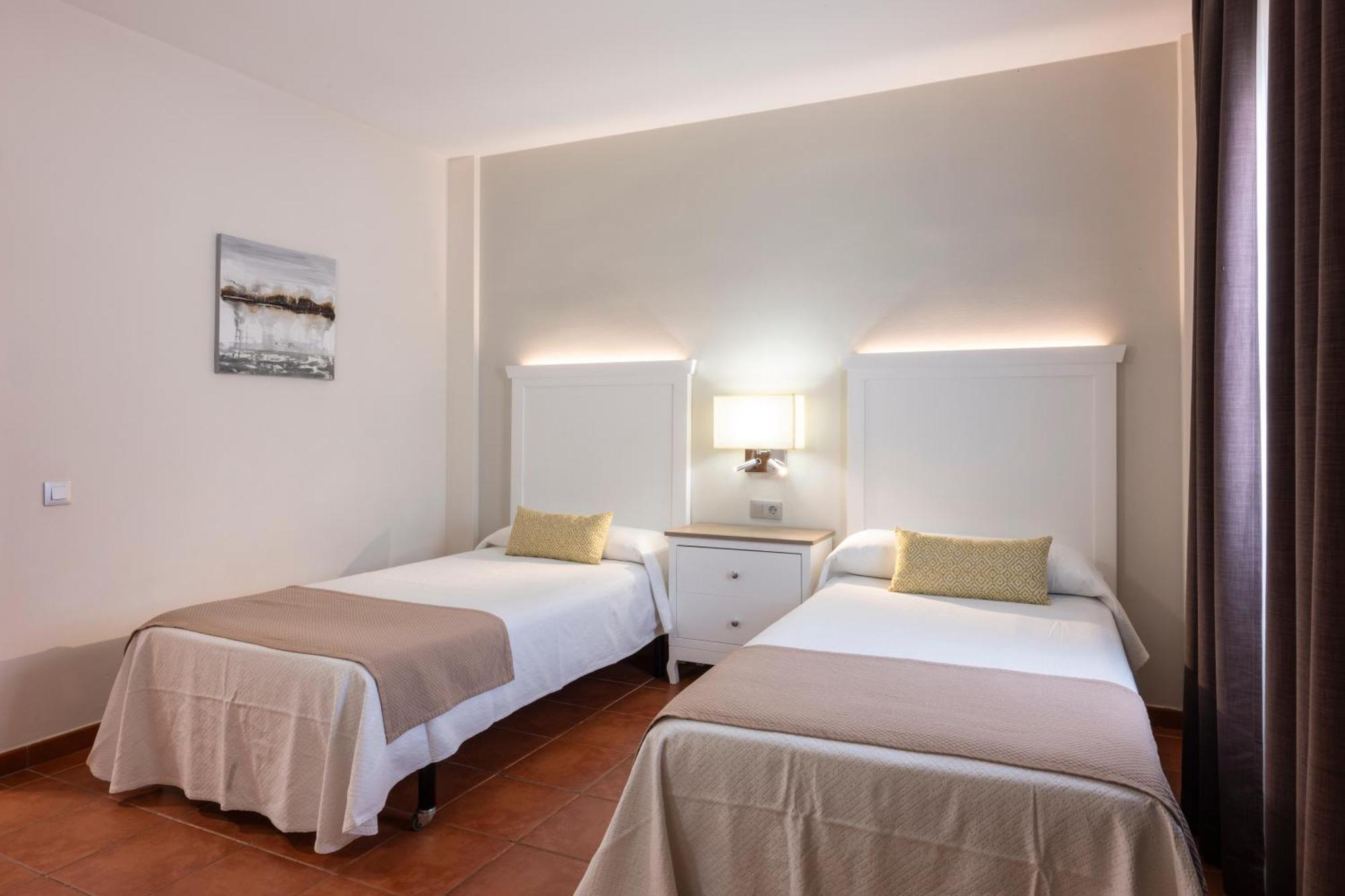 Gf Isabel Hotel Costa Adeje  Exterior photo