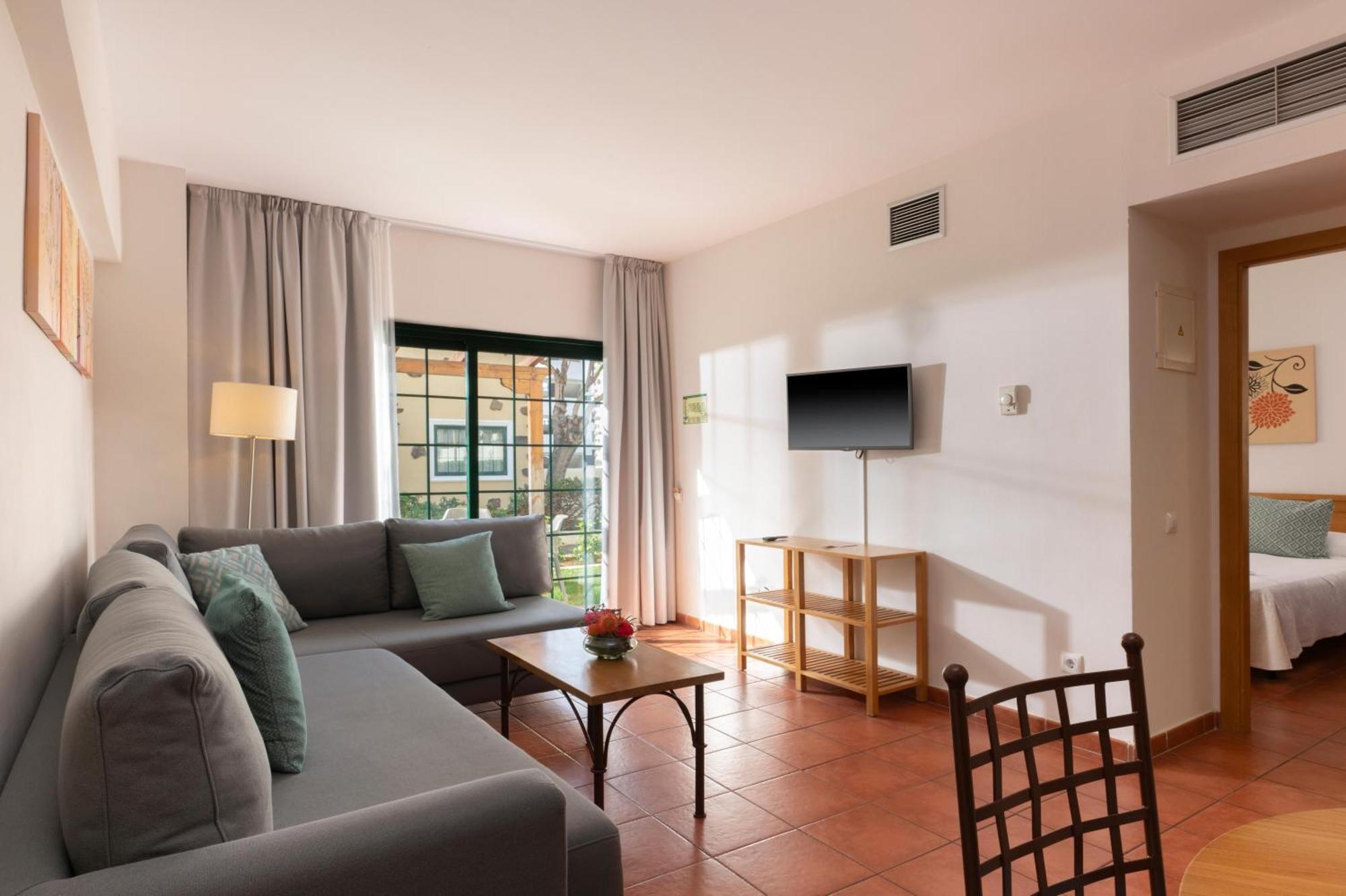 Gf Isabel Hotel Costa Adeje  Exterior photo