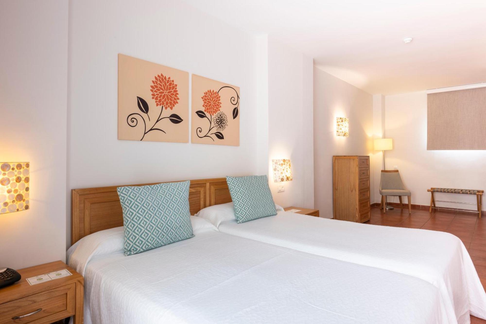 Gf Isabel Hotel Costa Adeje  Exterior photo